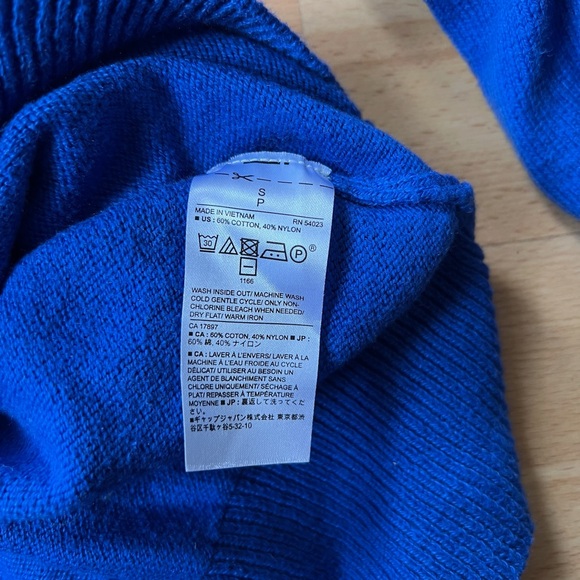Banana Republic Royal Blue Crewneck Sweater with gorgeous sleeve detail - Picture 4 of 5
